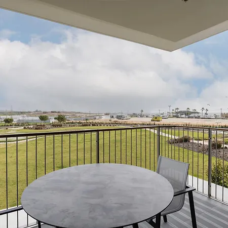 Facing By Innkeeper *