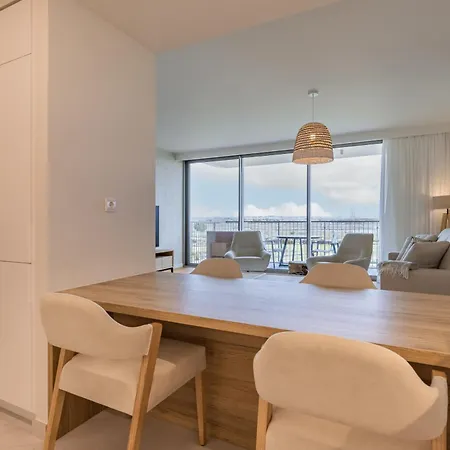 Apartment Facing By Innkeeper *